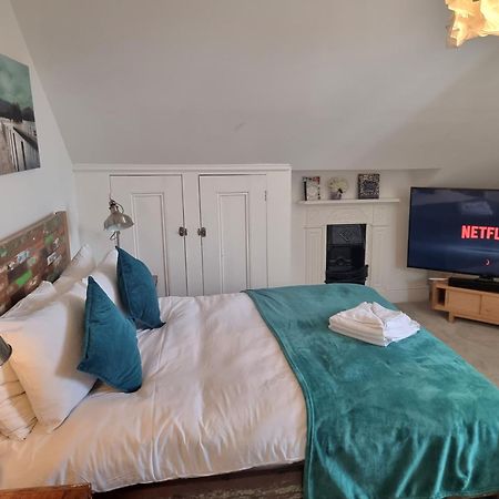 Stylish 2-Bed Flat, Quick Access To London Sights Apartment Exterior photo