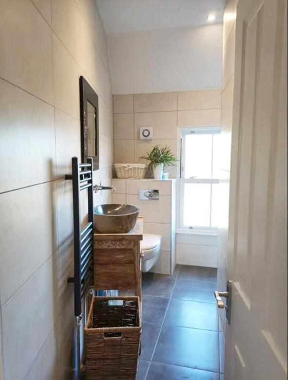 Stylish 2-Bed Flat, Quick Access To London Sights Apartment Exterior photo